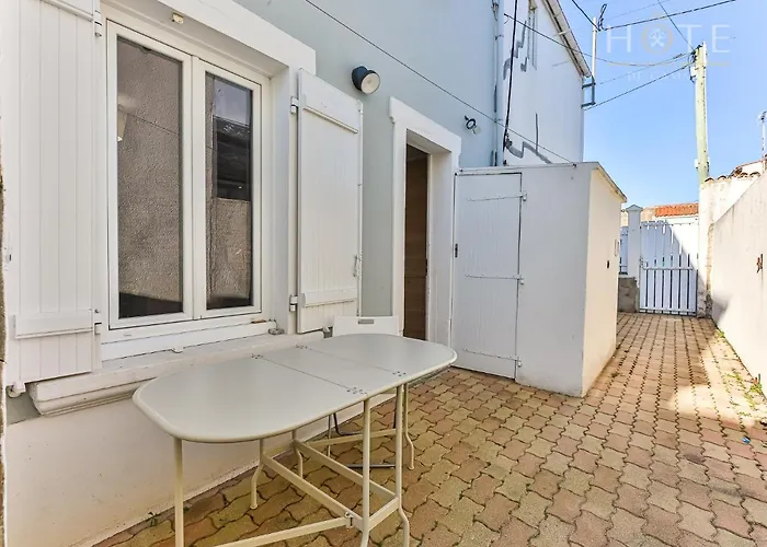 Charmante Maisonnette Au Coeur Des Sables D'olonne 度假居 *